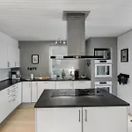 Beautiful Home In Roslev With Sauna Semesterbostad *